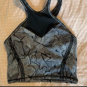 Lululemon crop top